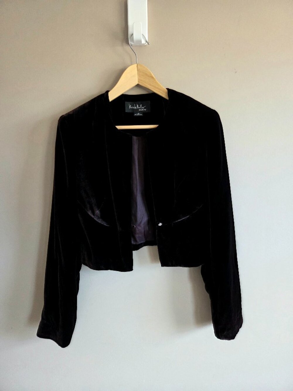 Nicole Miller Dark Marron Velvet Bolero Jacket One Crystal Button Closure